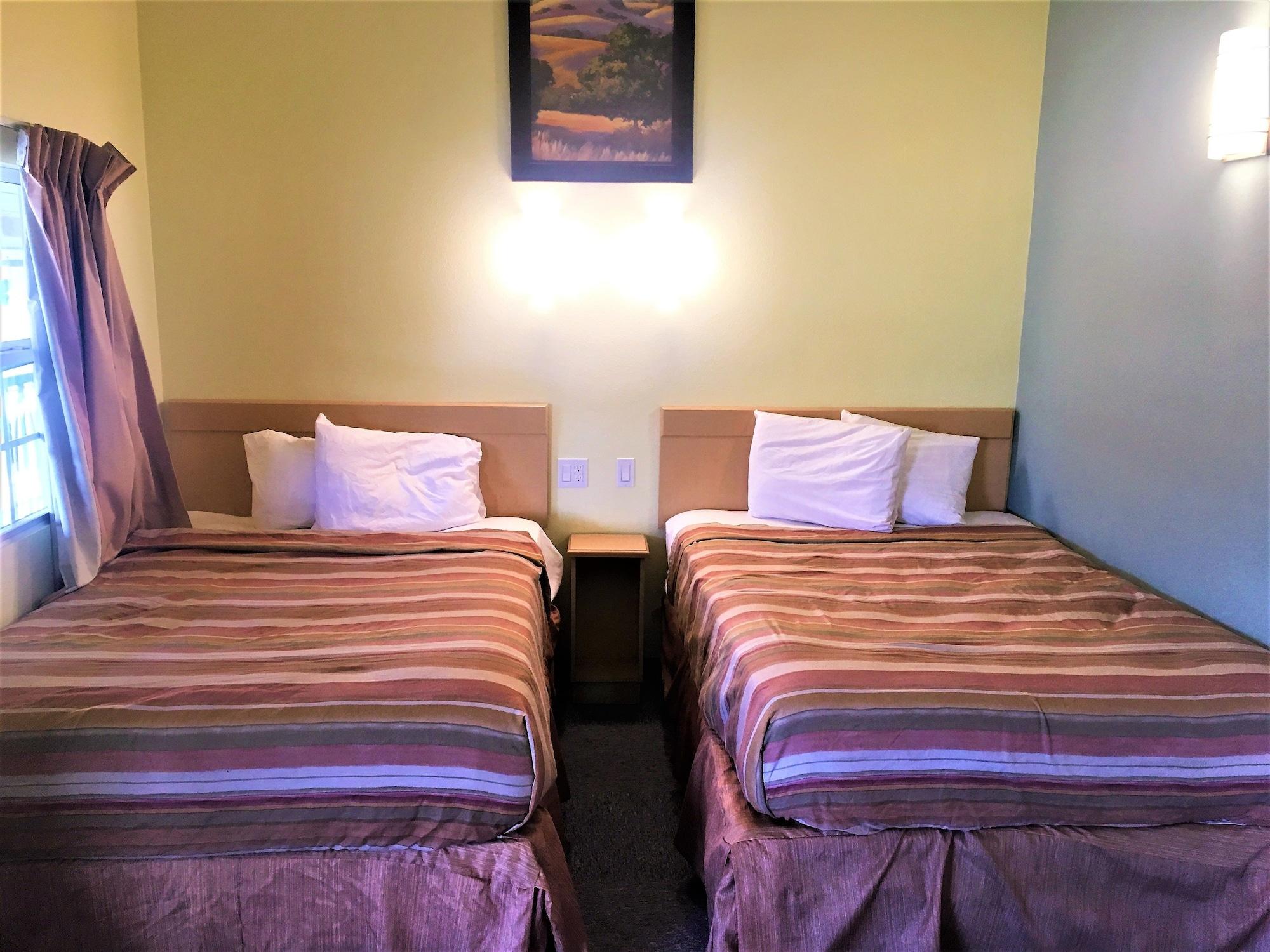 Travelodge By Wyndham Fairfield/Napa Valley Exterior photo