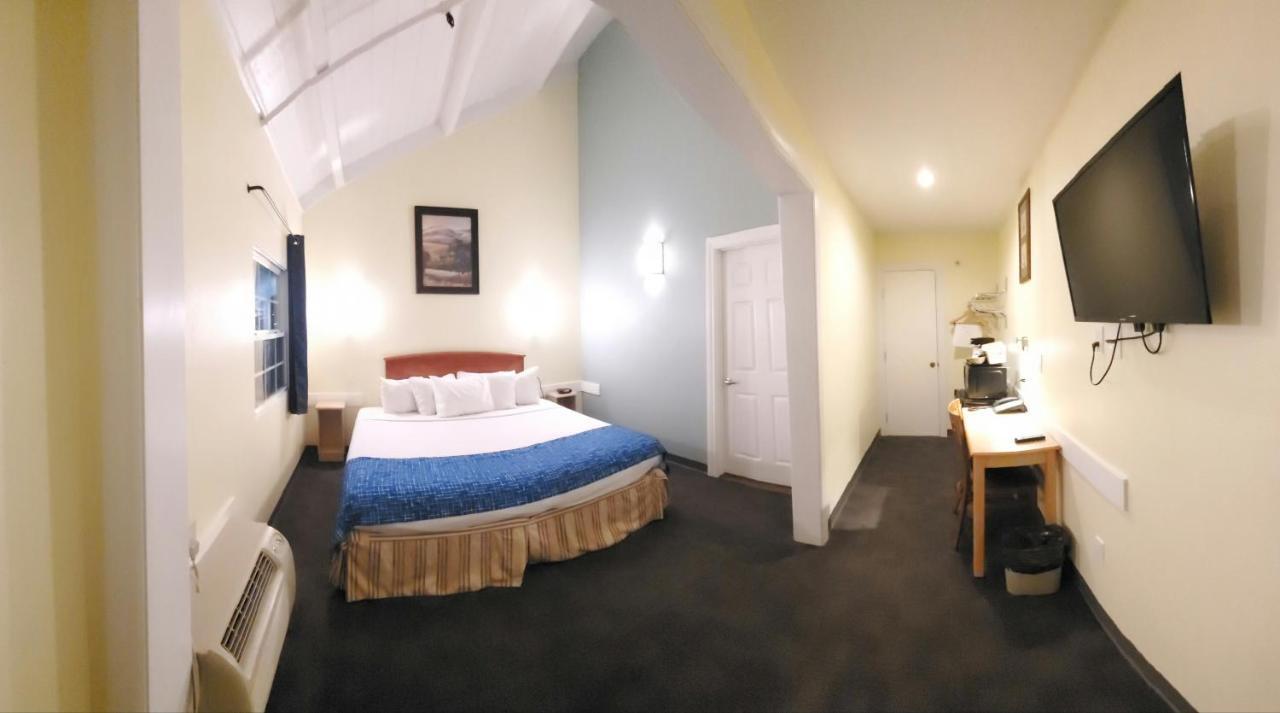 Travelodge By Wyndham Fairfield/Napa Valley Exterior photo