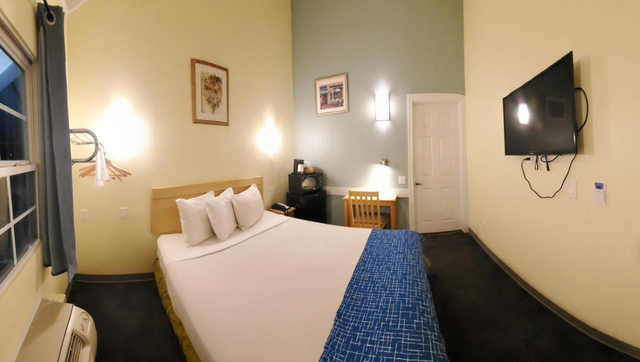 Travelodge By Wyndham Fairfield/Napa Valley Exterior photo