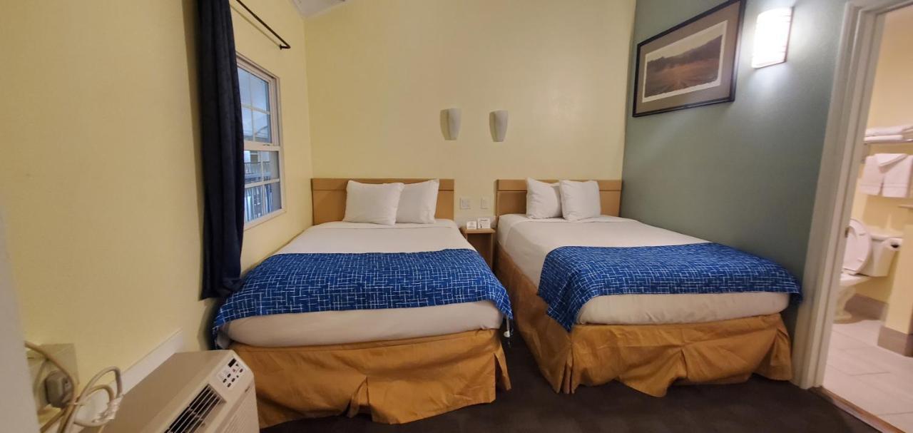 Travelodge By Wyndham Fairfield/Napa Valley Exterior photo